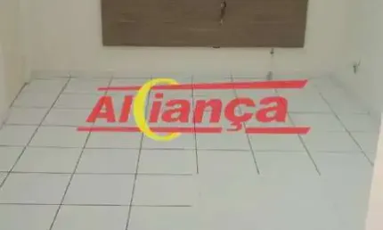 Sala com 24m² com cozinha e 1 banheiro , no centro de guarulhos - por r$ 1.200,00