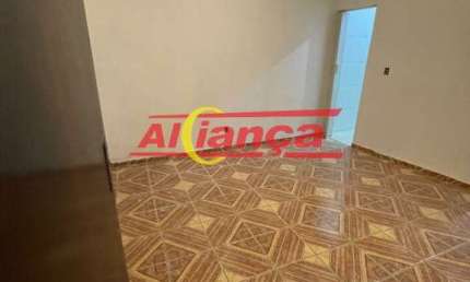 CASA PARA ALUGAR COM 78M², 02 QUARTOS, SUÍTE, PORTAL DOS GRAMADOS - GUARULHOS/SP POR R$ 1.900,00