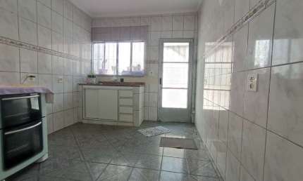 Sobrado para alugar 150m² com 2 quartos  e 1 vaga de garagem - vila augusta por 3.000,00