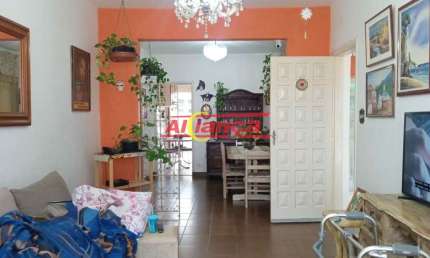 Casa com 3 quartos para alugar, 235m² - Vila Galvão - Guarulhos/SP - por R$3.500,00