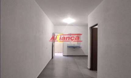 Casa estilo Kitnet com 1 dormitório para alugar, 35 m² - Ponte Grande - Guarulhos/SP - R$ 1.100,00