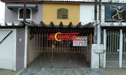 Sobrado para alugar, 2 quartos e 2 vagas cobertas, 72,10 m², Picanço - Guarulhos por R$ 2.500,00
