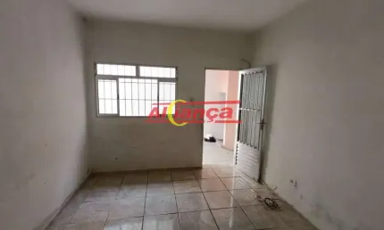 Casa  para alugar com 2 quartos, 1 vaga de garagem - vila são gabriel - guarulhos/sp. por r$1.450,00