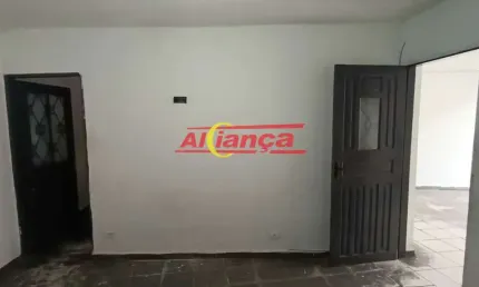 Casa com 2 quartos e edícula para alugar,  150m² - parque primavera - guarulhos/sp r$ 1.700,00
