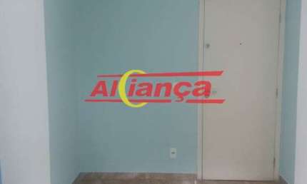 Apartamento térreo  com 02 quartos para alugar, 44m² - Vila Bremen-R$ 1.300,00