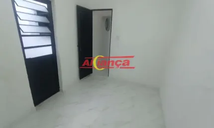 Kitnet para alugar com 1 quarto,  banheiro, Penha de França - São Paulo  por R$: 1.500,00