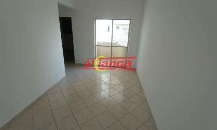 ÓTIMO APARTAMENTO 65M² COM 2 DORMITÓRIOS E 1 VAGA DE GARAGEM - CENTRO - R$ 1.650,00