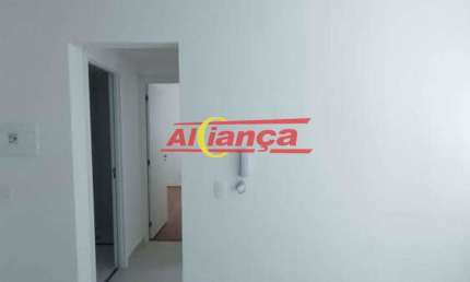 Apartamento para alugar com 2 quartos, Pq. Novo Mundo - São Paulo por R$: 1.000,00