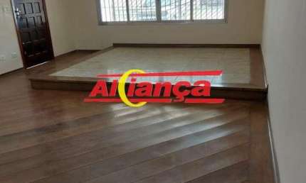 Sobrado com 4 quartos 1 Suíte para alugar,  155m² - Jd Vila Galvão Guarulhos/SP Por R$ 3.750,00