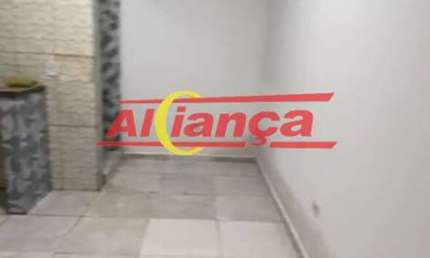 Studio com 1 quarto para alugar, 30 m² - Jardim Adriana- Guarulhos/SP