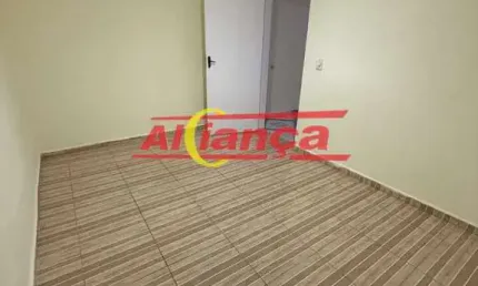 CASA COM 03 QUARTOS PARA ALUGAR, 01 VAGA, 70M², JARDIM SANTA CECILIA - GUARULHOS/SP POR R$ 1700