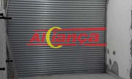Salão comercial para alugar com Mezanino , 1 banheiro - Jd. Cumbica - Guarulhos por R$: 1.200,00
