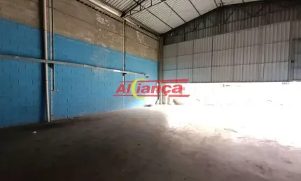 Galpão para Alugar com 3 vagas, 200 m², Jd. Presidente Dutra - Guarulhos por R$ 4.500,00