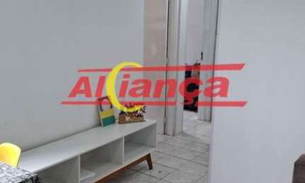 Apartamento para alugar com 2 quartos, 1 vaga - Vila Izabel - Guarulhos por R$: 1.100,00
