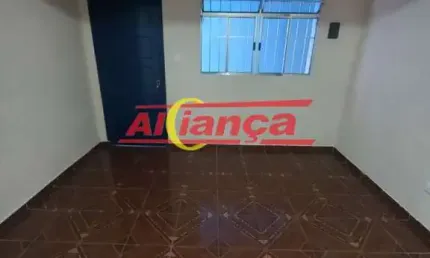 Casa para alugar com 1 quarto, sala , cozinha, - Vila união - Guarulhos por R$: 1.000,00