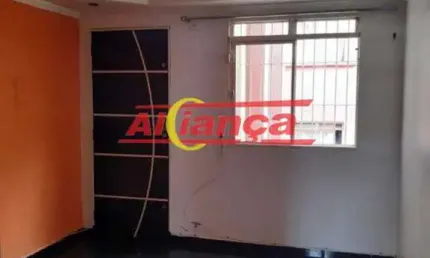 Apartamento com 2 quartos para alugar,  46m² - Vila Carmela I - Guarulhos/SP - R$ 1.000