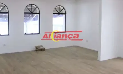 Casa para alugar 3 quartos e  5 vagas 193m², Parque Continental I Guarulhos por R$ 4.000,00