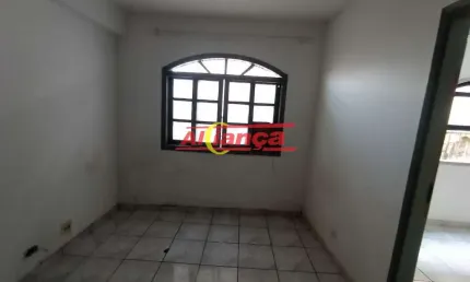 Apartamento com 1 quarto para alugar, 55 m² - Gopouva- Guarulhos/SP - por R$ 1.000,00