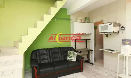 Sobrado com 2 quartos semi mobiliado para alugar,60m² -jardim vila galvão -guarulhos/sp por 1.300,00