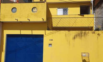 CASA   AVENDA   NO JARDIM    VERA CRUZ   COM 196  METROS  E  2 VAGAS DE GARAGEM