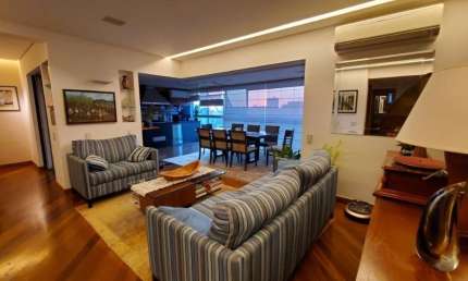APARTAMENTO   AVENDA     NA  VILA  ANDRADE  COM 209  METROS  COM 4 DORMITORIOS SENDO 2 SUITES, E4 VAGAS DE GARAGEM