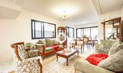 Sobrado com 3 dormitórios à venda, 212 m² por R$ 1.300.000,00 - Residencial Golden Park - Jacareí/SP