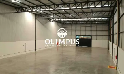 Excelente Galpão comercial, próximo as saídas para Belo Horizonte, São Paulo e Brasília