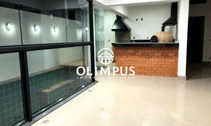 Belíssima casa disponível para locação no condomínio Splendido.