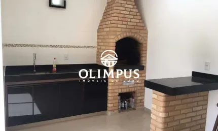 Casa com ótimo acabamento no Bairro Bosque Buritis.