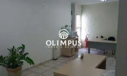 Excelente sobrado no bairro Aparecida, na região central próximo ao Center Shopping e prefeitura.