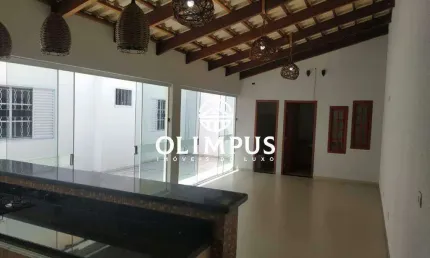 Casa com 3 quartos à venda no Conjunto Segismundo Pereira, Uberlândia 