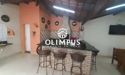Casa em ótima localização com 180m² de área construída, 2 quartos, 1 suite - Uberlândia/MG