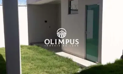 Excelente casa de rua com àrea de 250m² com ótima localização em uberlândia/mg