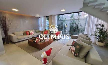 Excelente casa em condomínio com ótima localização na Zona Sul