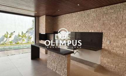 Casa Térrea de Alto Padrão à Venda no Condomínio Alphaville 2 – Granja Marileusa, Uberlândia/MG