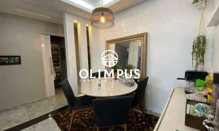 Casa com 8 quartos para alugar no Santa Luzia, Uberlândia 