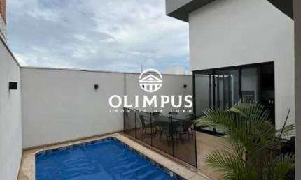 Excelente Casa Linear de 202m² em Condomínio fechado no bairro Novo Mundo
