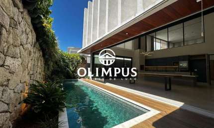 Cód 3759 - Belíssima casa no Condomínio Jardim Versailles disponível para venda. - Uberlândia-MG