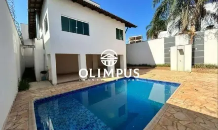 CÓD. 6094 - Linda Casa de 280m² no Bairro Jardim Karaíba