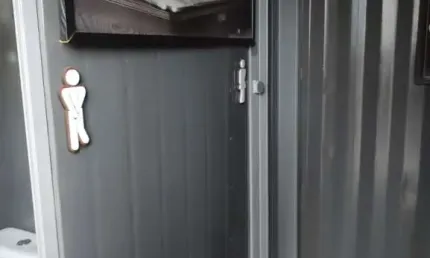 Terreno com 4 containers, com 14,64m² cada um,  adaptados com Cozinha, Depósito com 10m²,  Expedição, Sala de higienização, Copa, Escritório e WCs. Excelente localização.