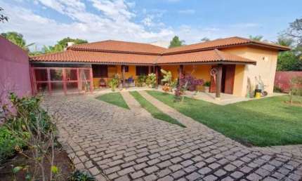 Chácara à venda em Indaiatuba-SP, Parque das Bandeiras: 4 quartos, 2 suítes, 3 salas, 4 banheiros, 8 vagas de garagem, 350m².
