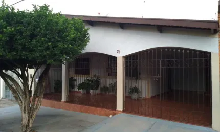 Casa com 3 quartos à venda no Jardim Renata, Indaiatuba  por R$ 670.000