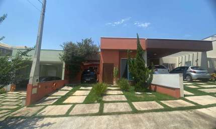 Casa com 2 quartos à venda no Village Moutonnée, Salto  por R$ 1.000.000