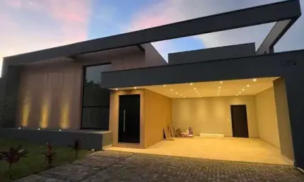 Chácara em indaiatuba. com 3 suítes, piscina com spa e um amplo terreno de 1.000 m² com 290m² de área construída. localização espetacular.