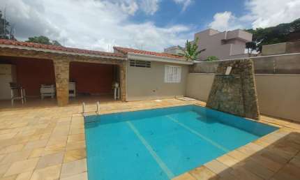 Casa com 3 quartos para alugar no Jardim Dom Bosco, Indaiatuba 