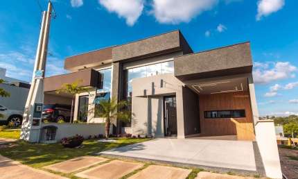 Casa de Luxo em Condomínio: 3 Quartos, 3 Suítes, 2 Salas, 4 Banheiros, 3 Vagas de Garagem em Indaiatuba-SP, Loteamento Park Gran Reserve
