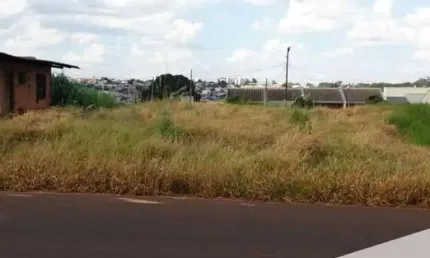 Terreno à venda no Jardim Olímpico, Londrina 