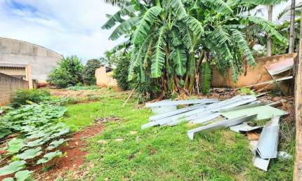 Terreno à venda no Jardim Silvino, Cambé 