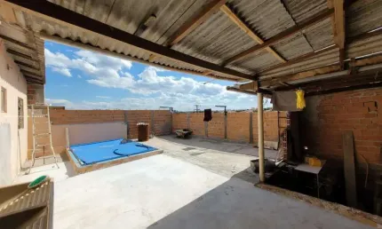 Casa com 3 quartos à venda no Jardim Planalto, Londrina 
