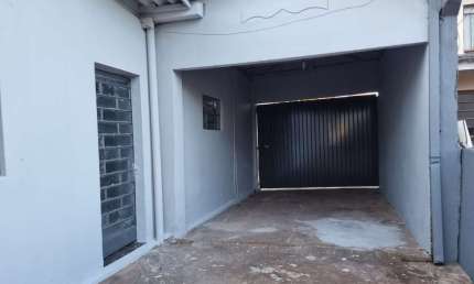 Casa Comercial reformada para locação na Rua Cambará, Centro, Londrina, PR